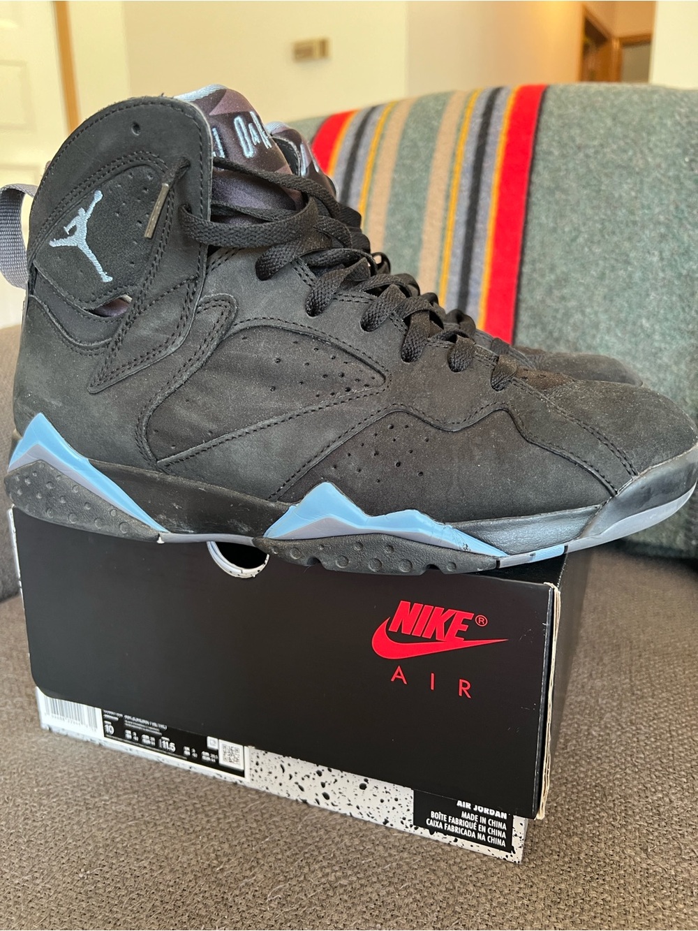 Nike Air Jordan Men's Black and Light Blue High-Top Sneakers